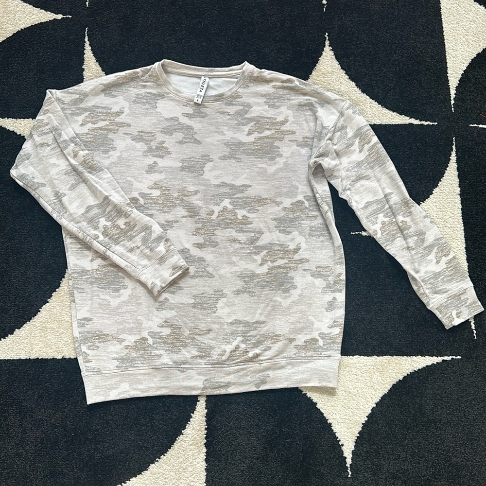 Athleta crew Camo sweatshirt